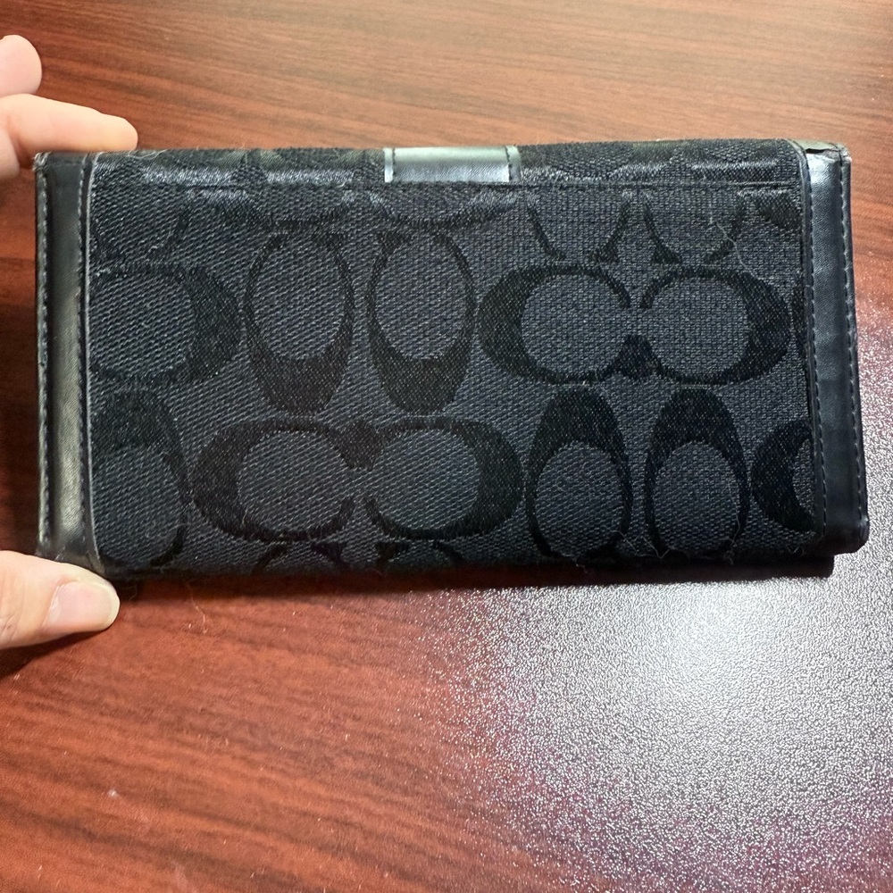 Coach Black Signature Wallet - Picture 4 of 7